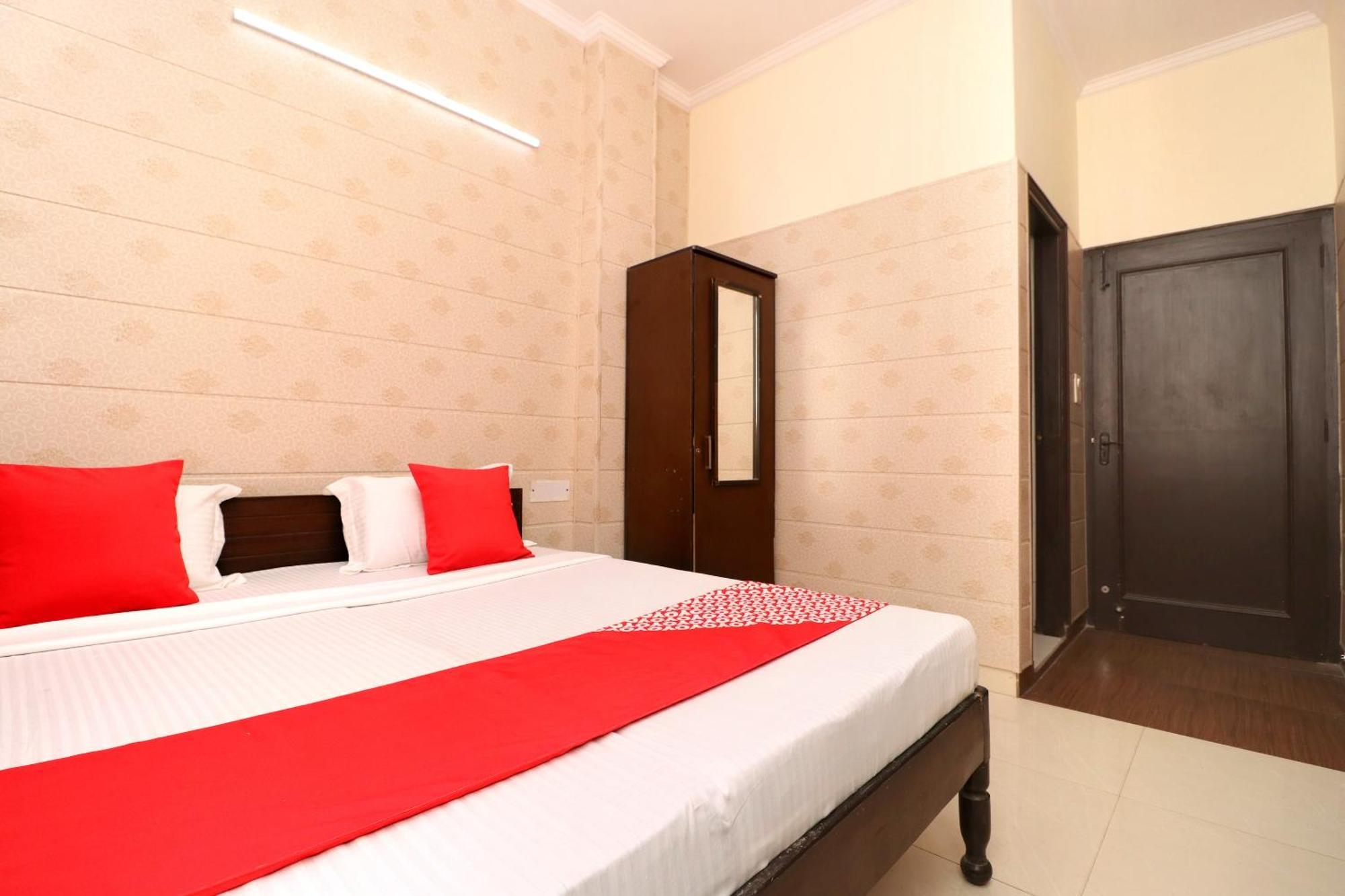 OYO 22090 Hotel Mall Residency Amritsar Exterior foto